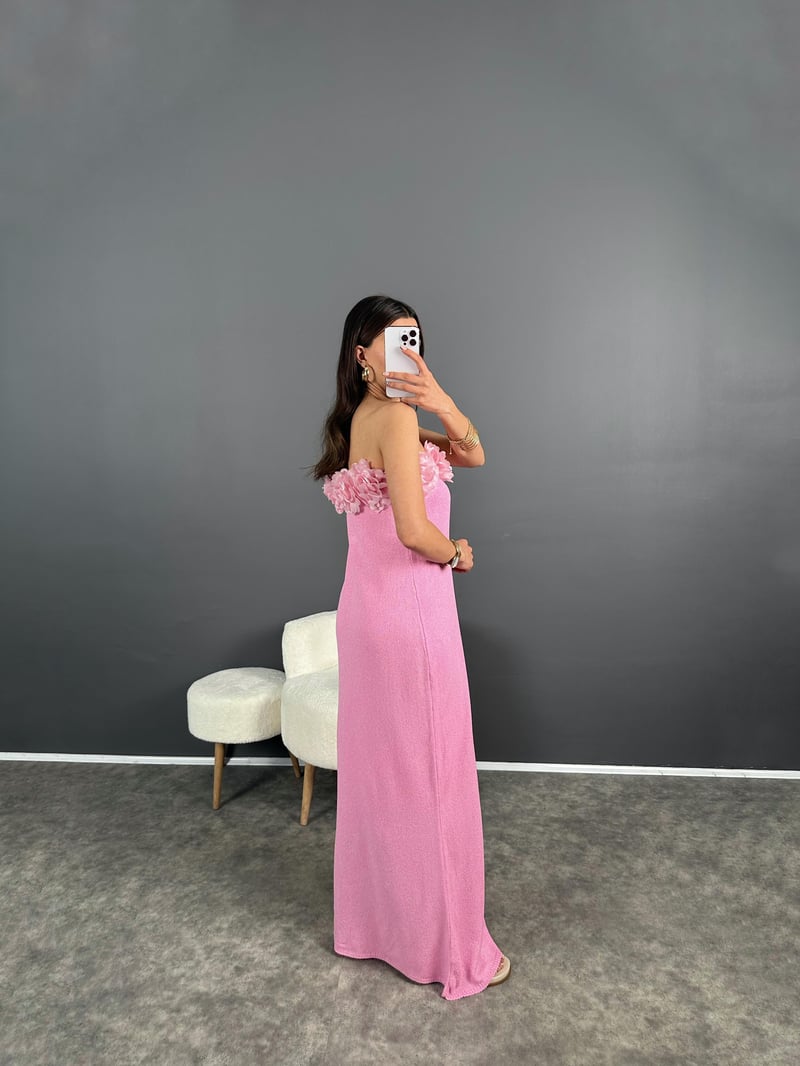 Look Pembe Gül Detaylı Straplez Astarlı Elbise