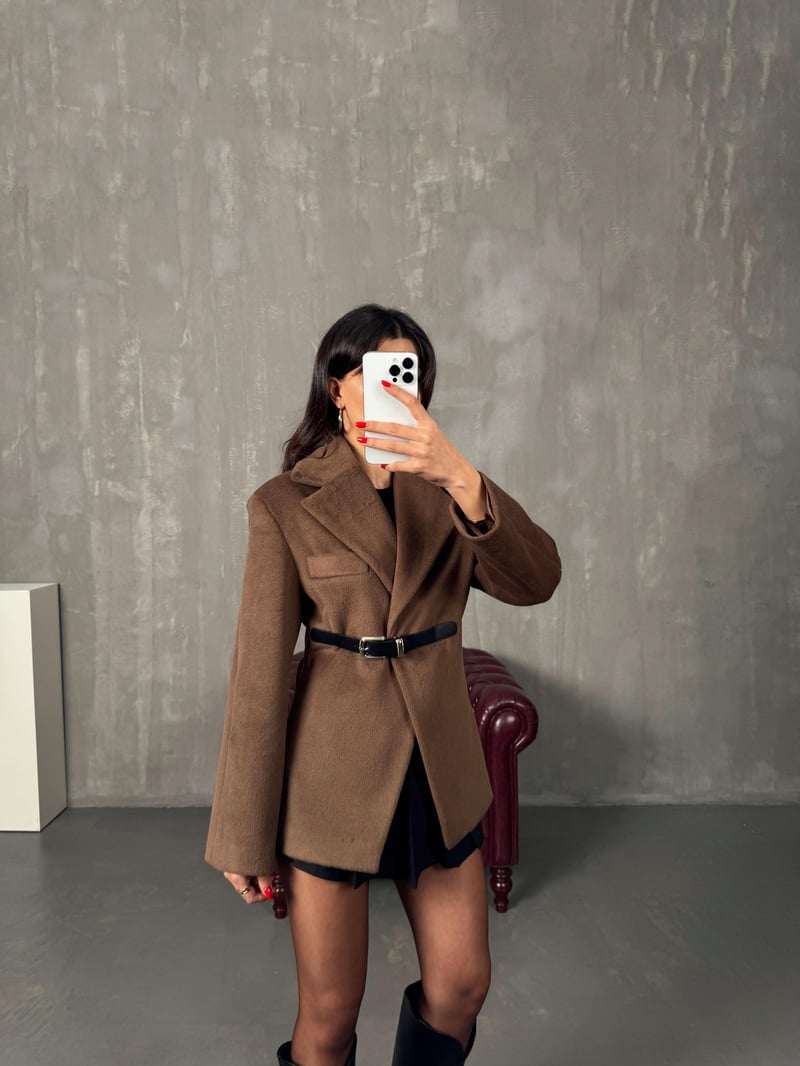 Antony Kahve MD Model Belden Kemer Detaylı Astarlı Ceket