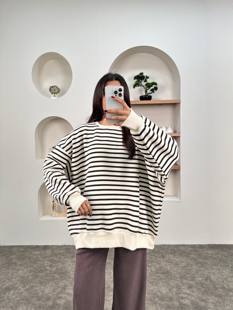 Biana Kahve Çizgili Üç İplik Şardonlu Ekru Oversize Sweatshirt