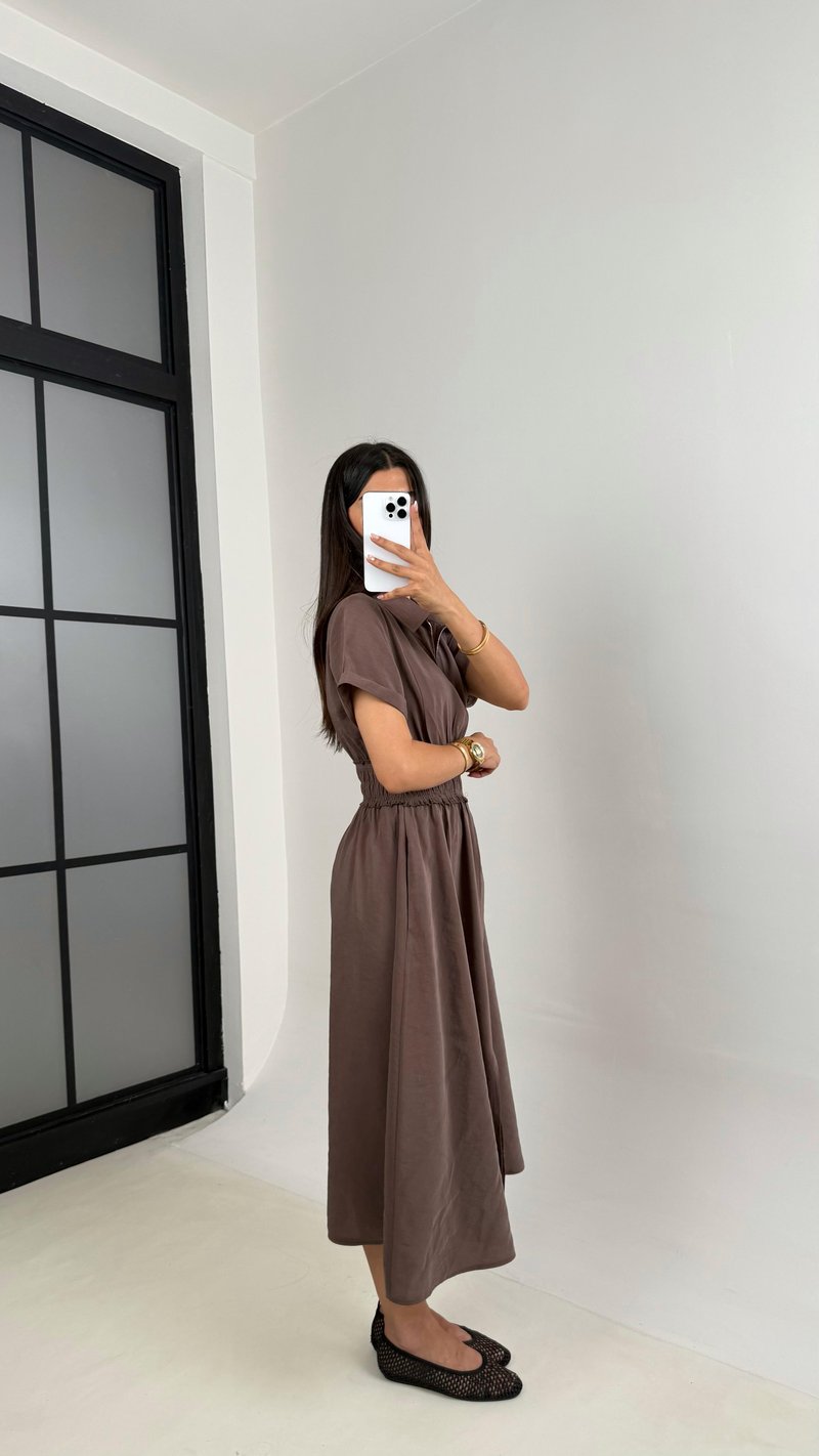 Kahve Beli Lastikli Önden Fermuarlı Yırtmaçlı Tencel Elbise Gaus00551