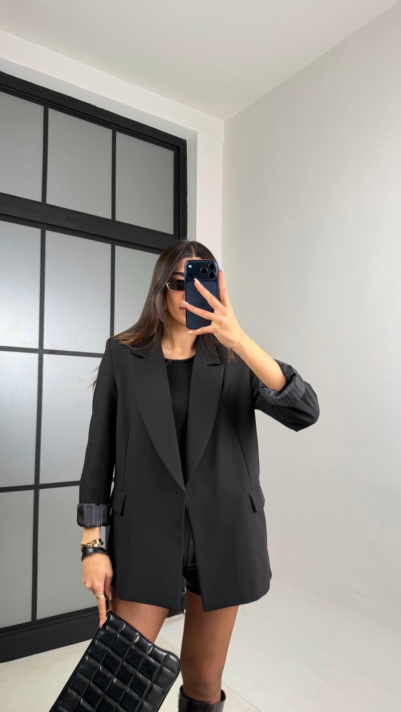 Siyah Astarlı Vatkalı Cep Detaylı Blazer Ceket GAUS-00850