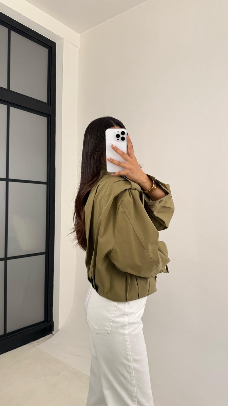 Haki Pile Detaylı Astarlı Kısa Trençkot GAUS-0089