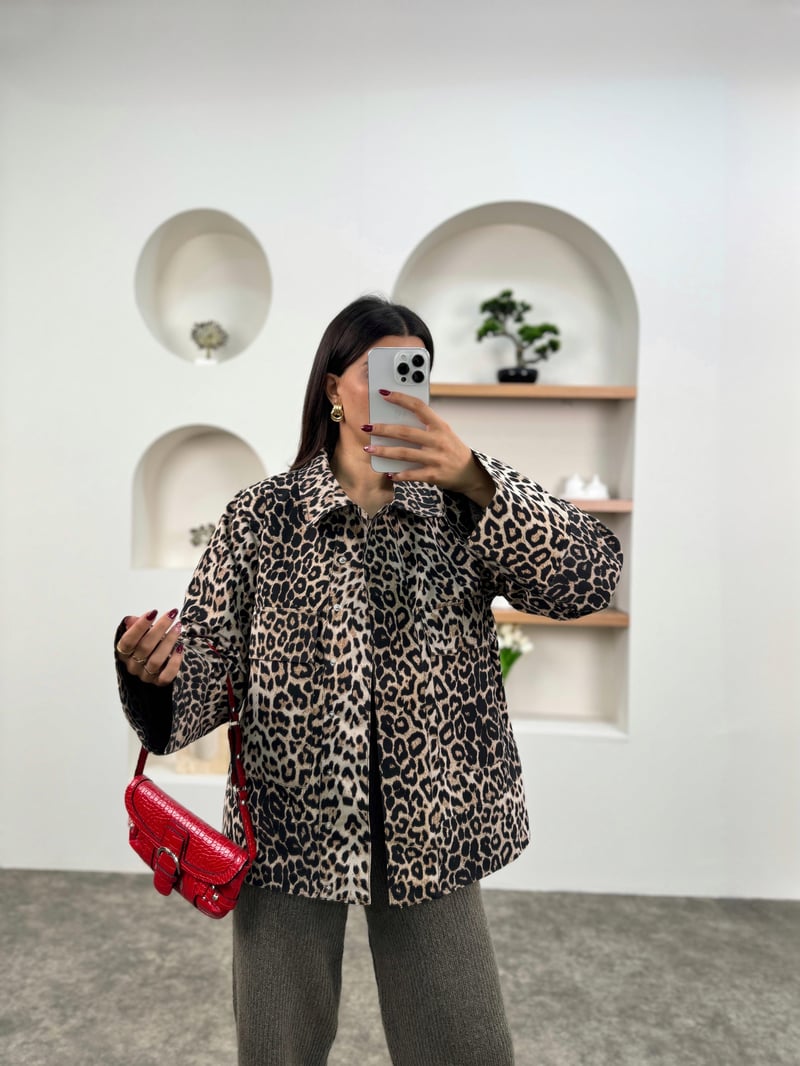Tega Leopar Desenli Çift Cepli Çıtçıt Detaylı Ceket