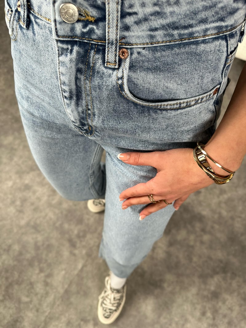 ZR Açık Mavi Kesik Paça High Waist Jean