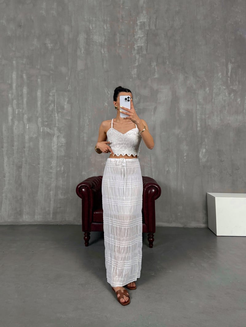 White Half Lined Counterpart Skirt Gaus00119