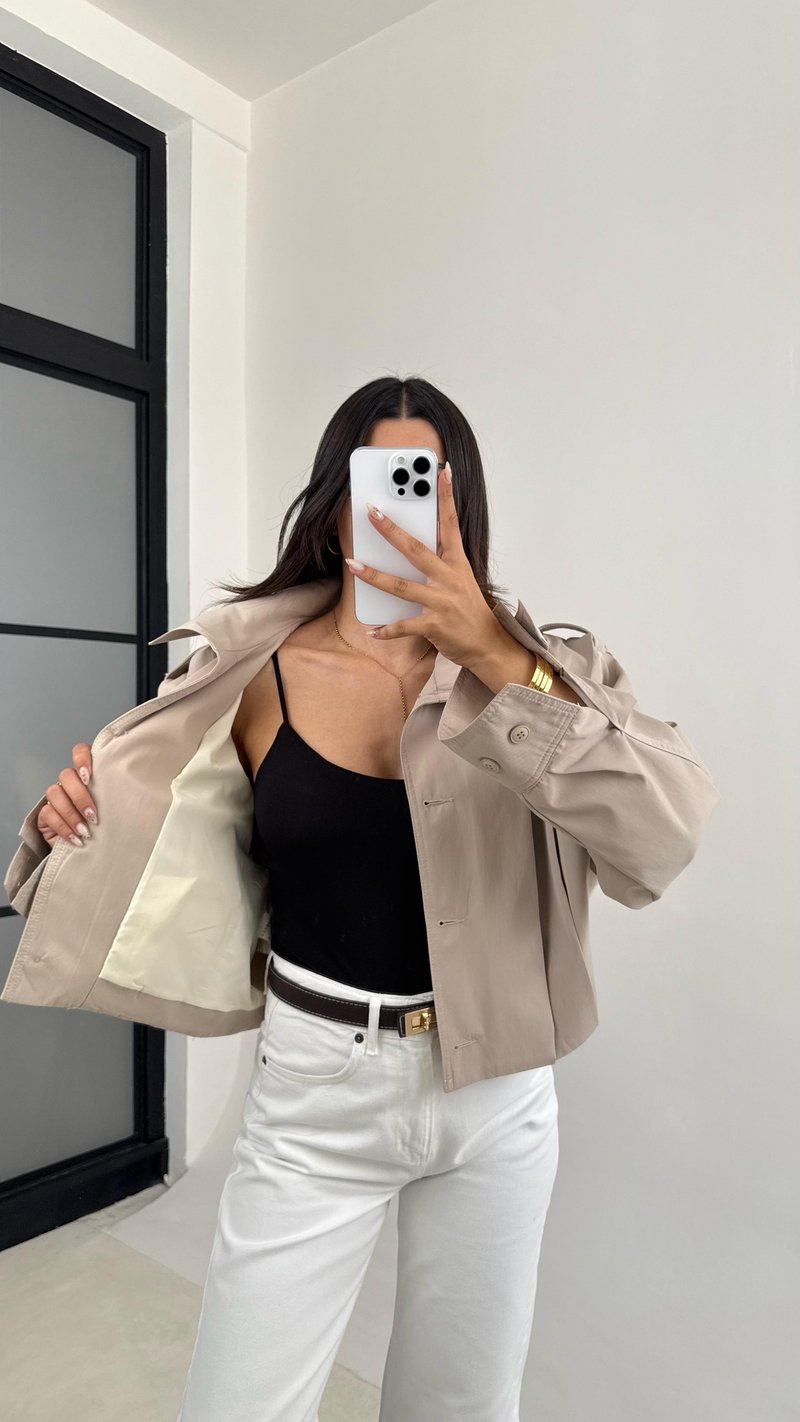 Taş Pile Detaylı Astarlı Kısa Trençkot GAUS-0089