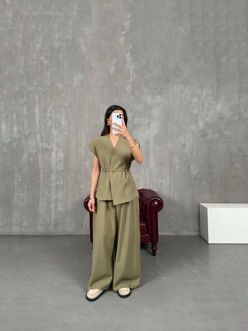 Kely Khaki Lined Belted Vest Pants Linen Set 