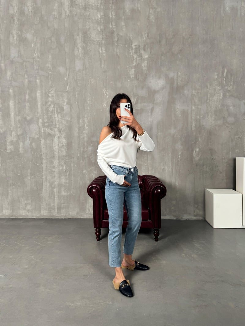 Benet Açık Mavi ZR Kesik Paça Likralı Mom Jean