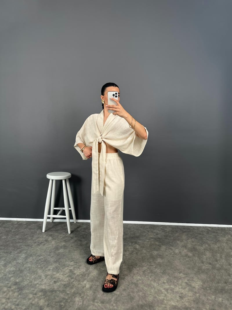 Trudy Krem Premium Astarlı Keten Takım
