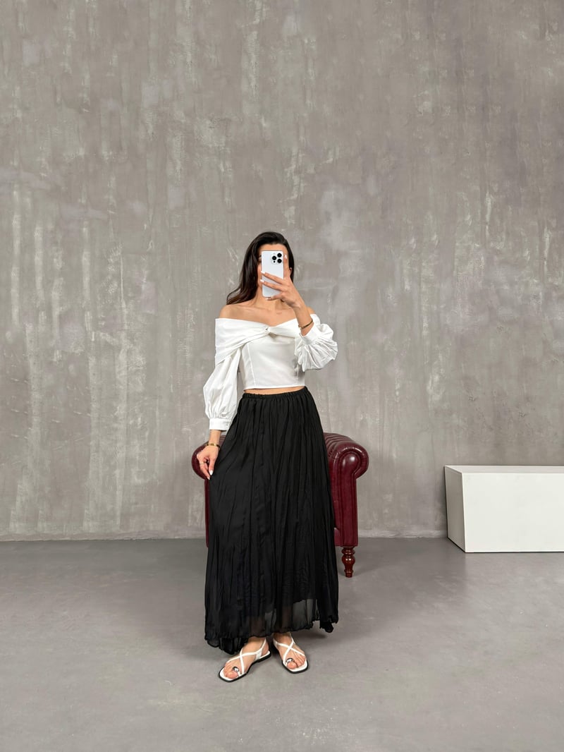 Black Wrinkled Tulle Detailed Lined Skirt Gaus00052