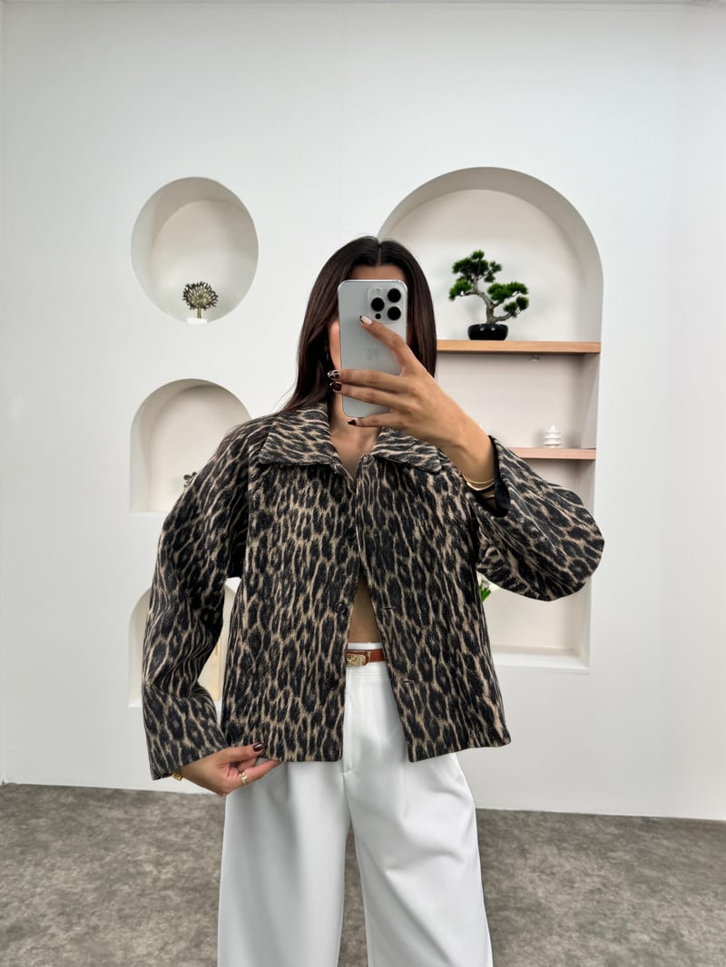Sita Leopar Astarlı Düğmeli Ceket