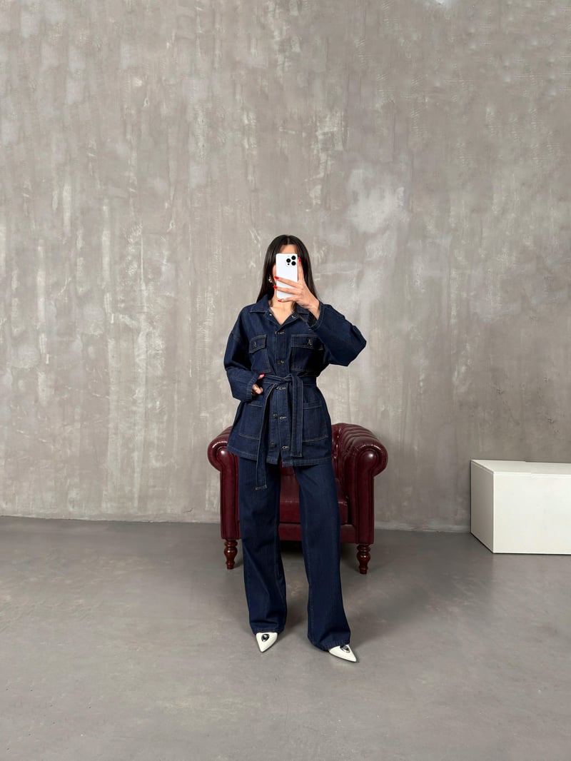 Lovato Lacivert Düğmeli Cep Detaylı Kuşaklı Denim Takım 