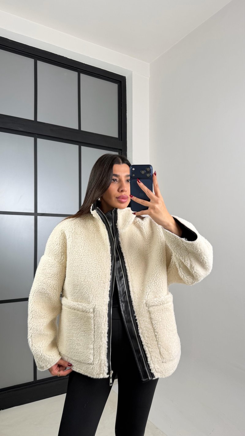 Ekru Deri Astarlı Cep Detaylı Peluş Ceket GAUS-00684