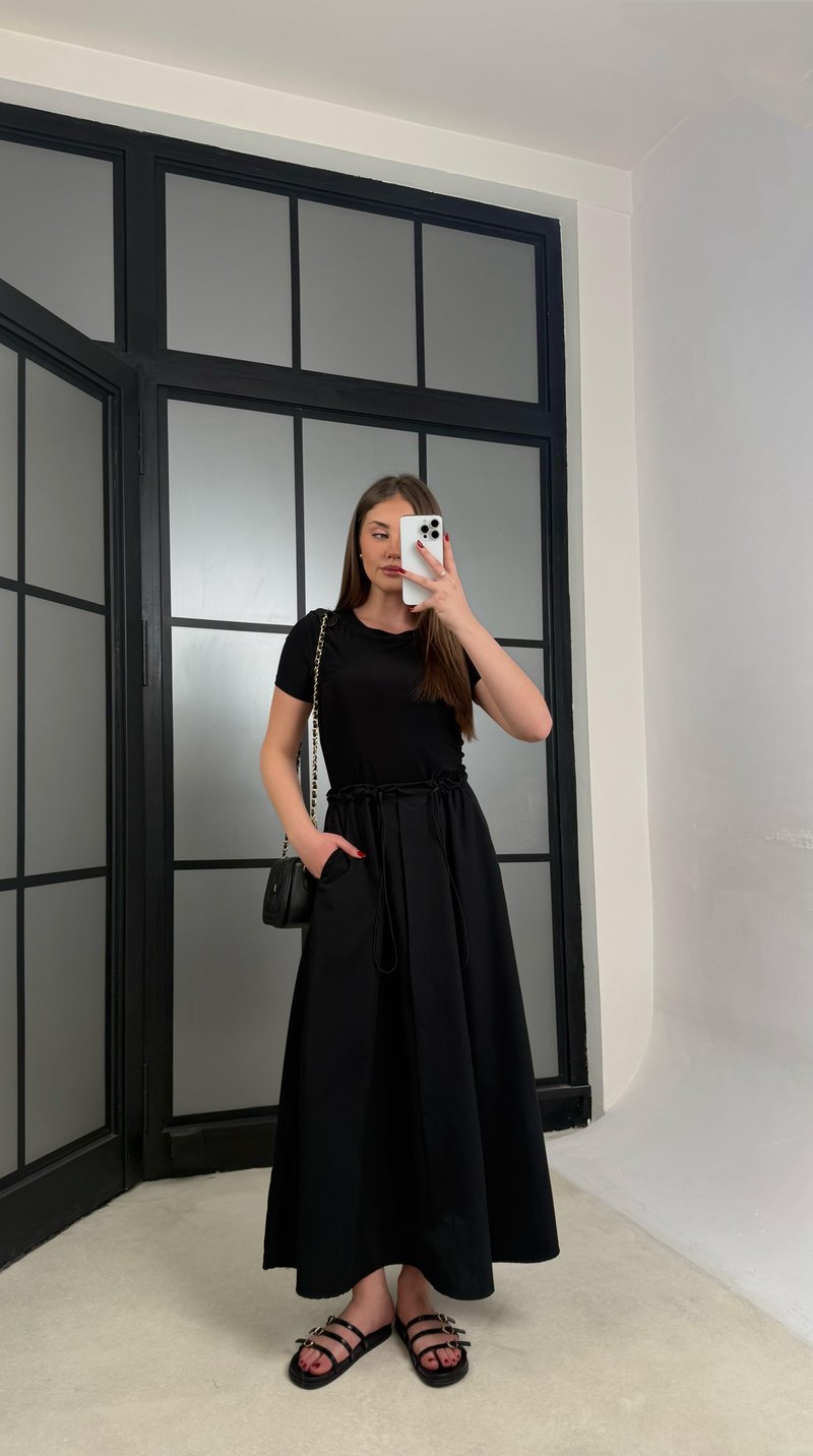 Siyah Kısa Kol Beli Lastikli Basic Elbise GAUS-01258