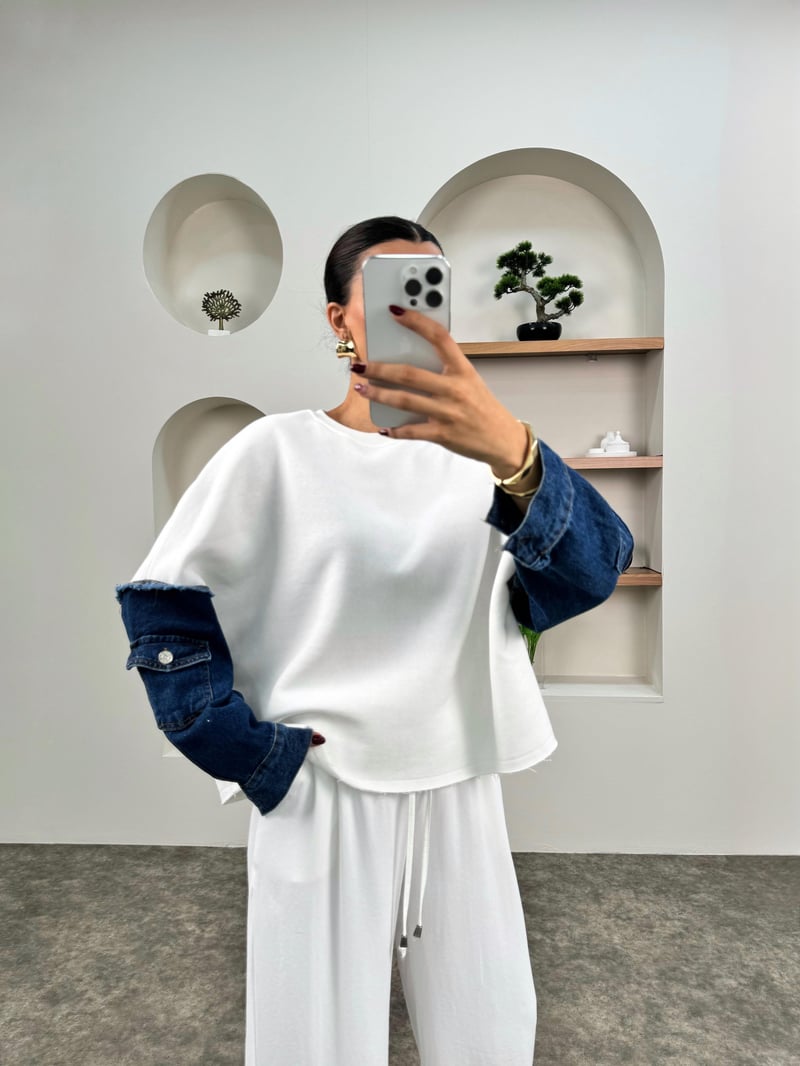 Pera Beyaz Denim Kol Detaylı Sweatshirt