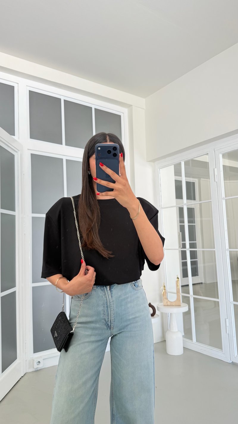 Siyah Sırt Kalp Taşlı Vatkalı Tasarım Tshirt GAUS-01841