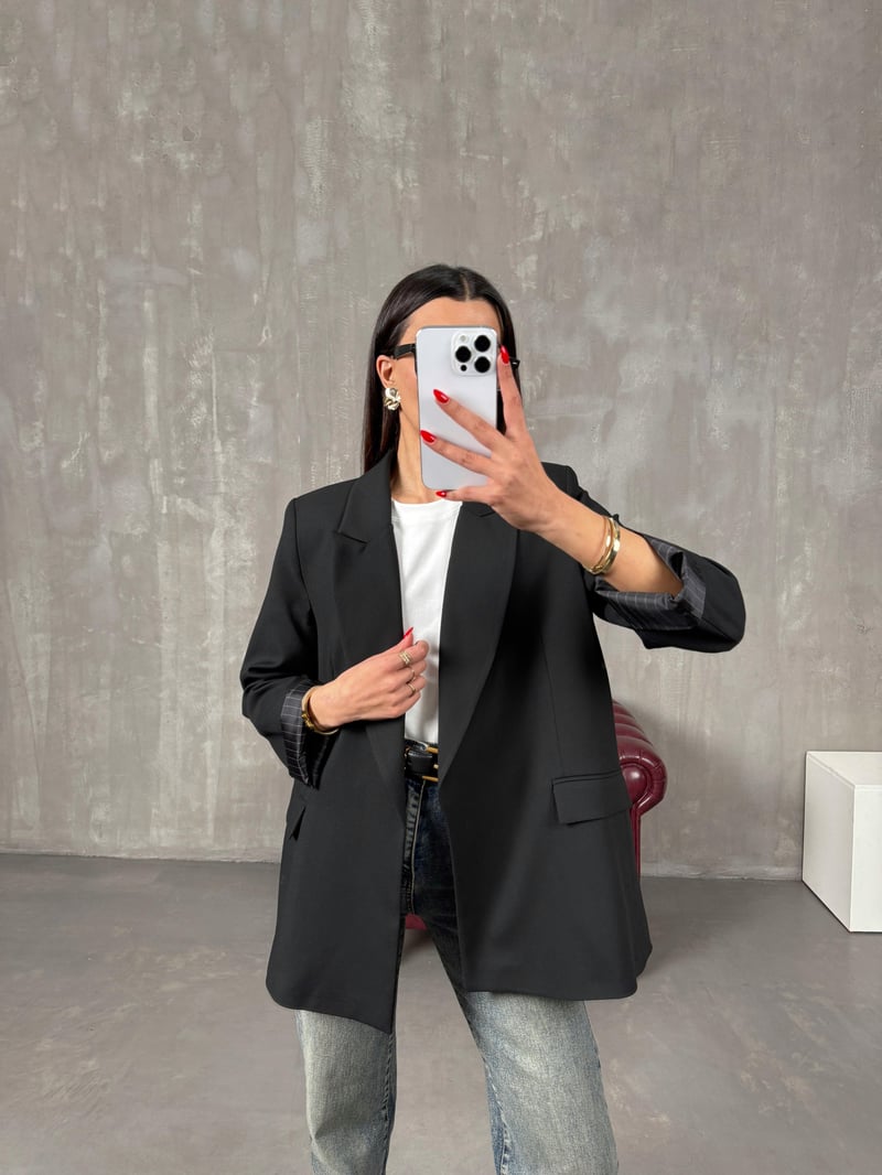 Vena Black Lined Stingray Blazer Jacket