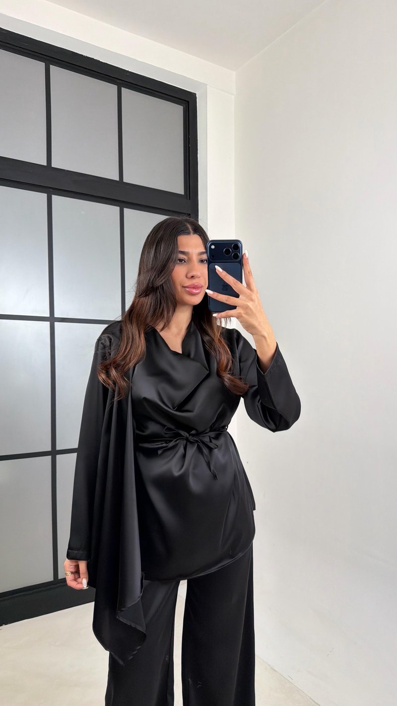 Siyah Şal Detaylı Bluz Beli Lastikli Şalvar İkili Saten Takım GAUS-00606