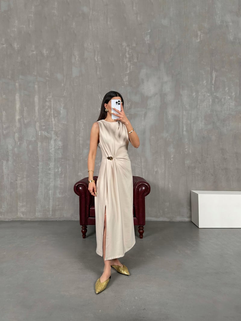 Gem Zero Sleeve Gold Detailed Slit Dress Gaus00141