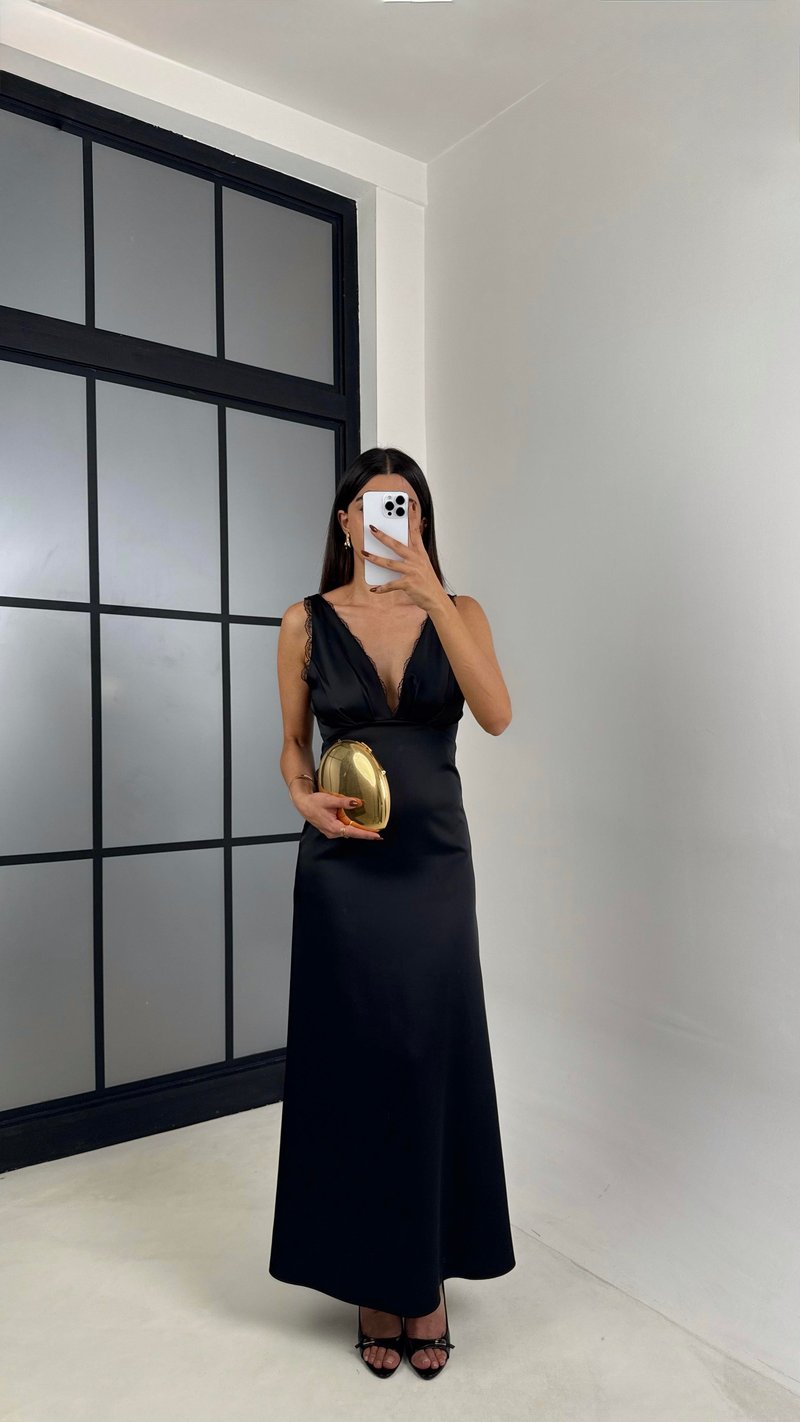 Siyah Dantel Detaylı Saten Elbise GAUS-00206