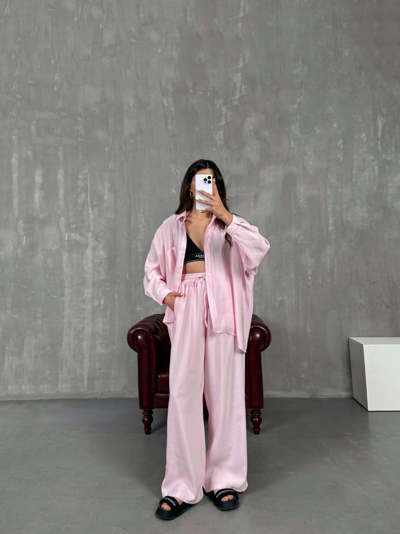 Pembe Cepli Gömlek Beli Lastikli Pantolon Tensel Takım Gaus00134