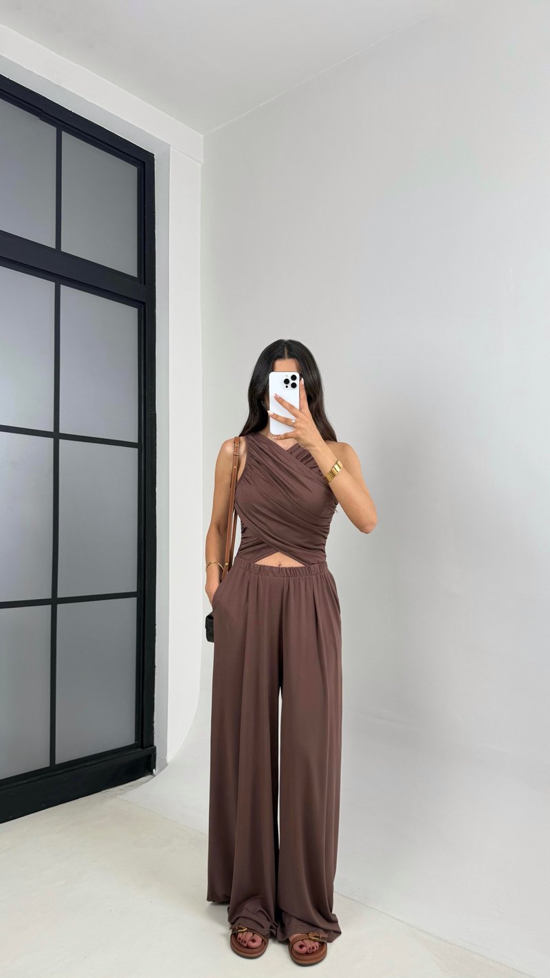 Kahve Oys Muadil Dekolteli Beli Lastikli Cepli Modal Kumaş Tulum Gaus00648