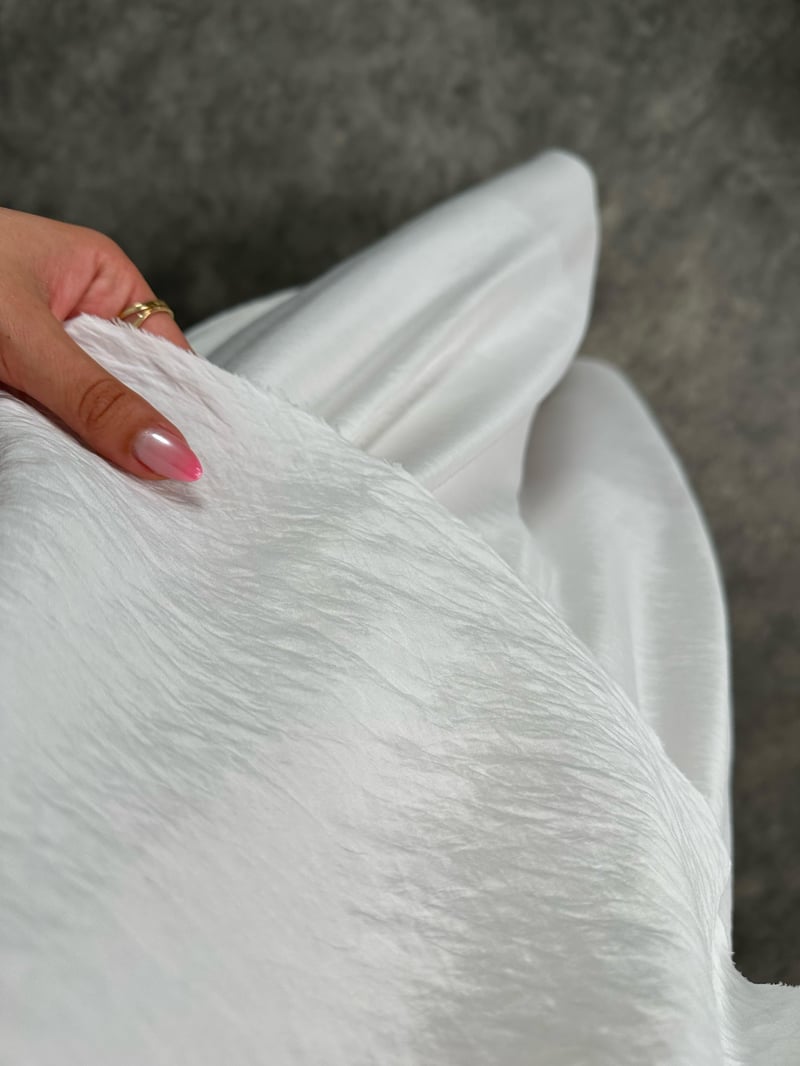 Blon Beyaz İp Askılı  Crop Bluz Bol Paça Pantolon Zr Model İkili Takım