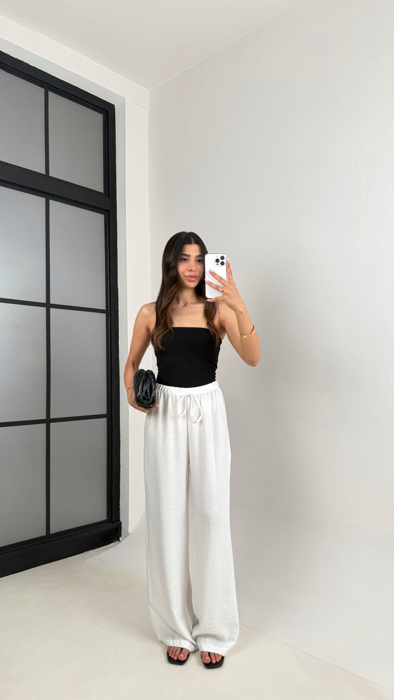 Beyaz Beli Lastikli Çilek Kumaş Pantolon Gaus00571