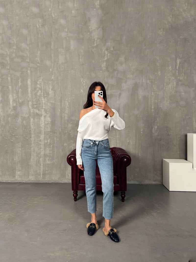 Benet Açık Mavi ZR Kesik Paça Likralı Mom Jean