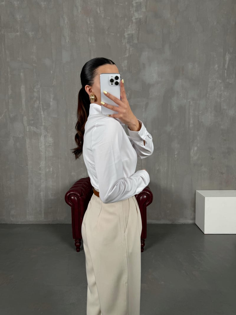 Imported Fabric Palazzo Pants with Gem Belt Gaus00090