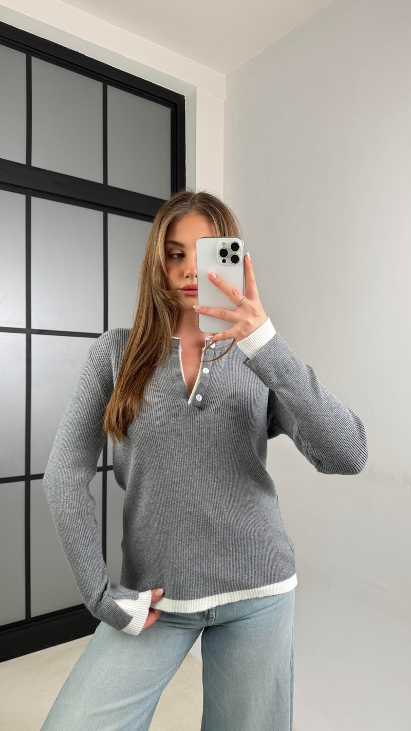 Gri Çift Yakalı Triko Kazak GAUS-01124