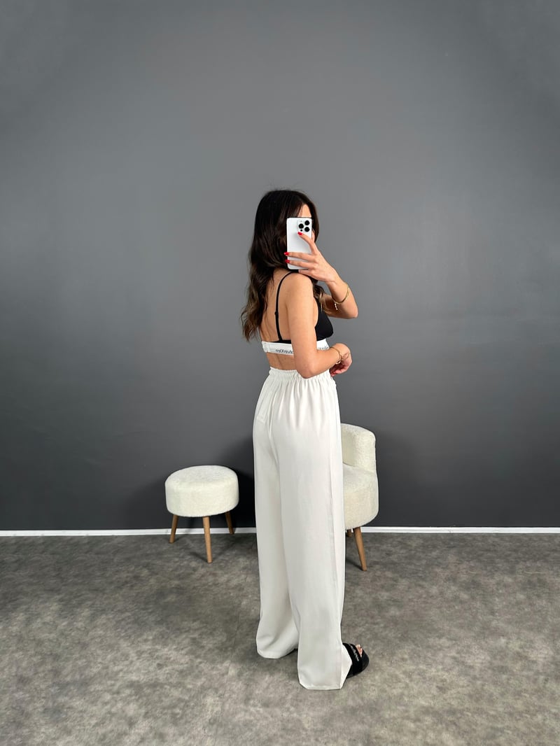 Raisa Beyaz Basic Beli Lastikli Pantolon 