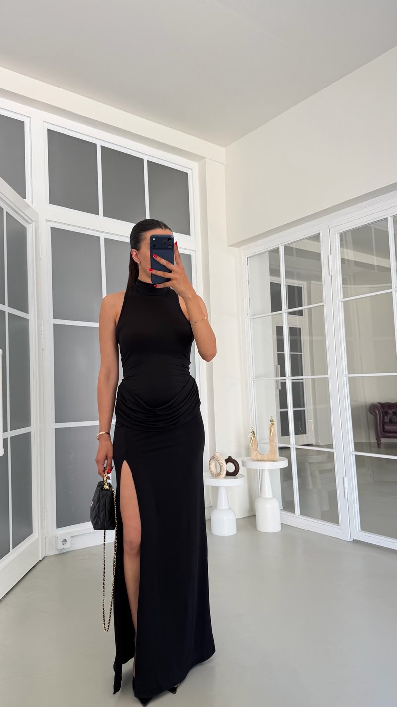 Siyah Drape Detaylı Yırtmaçlı Elbise GAUS-01778