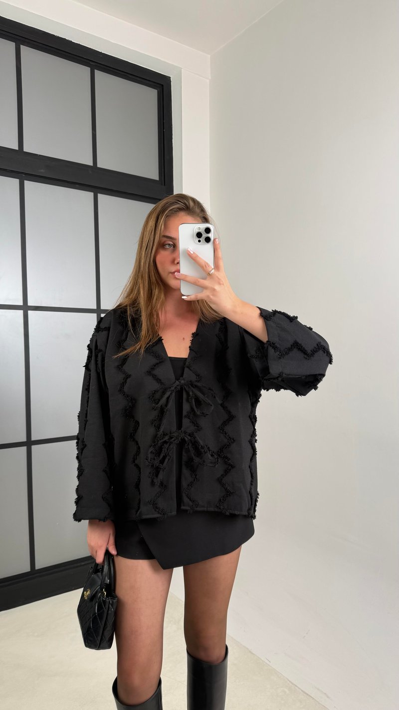 Siyah Önü Bağlamalı İşleme Detaylı  Kimono GAUS-00450GAUSCEKETGAUS-00450