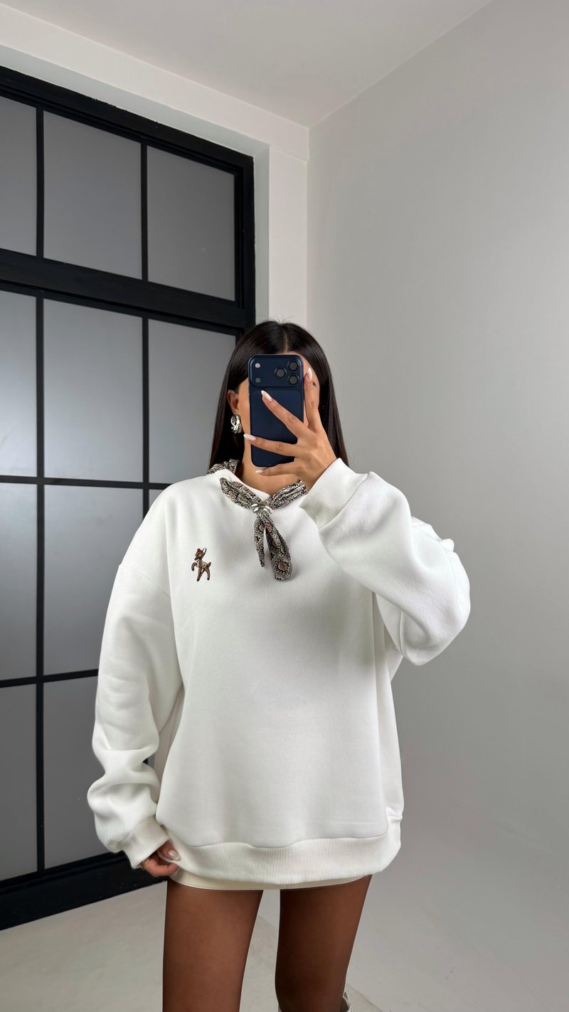 Beyaz Yaka Fular Detaylı Şardonlu Sweatshirt GAUS-00646
