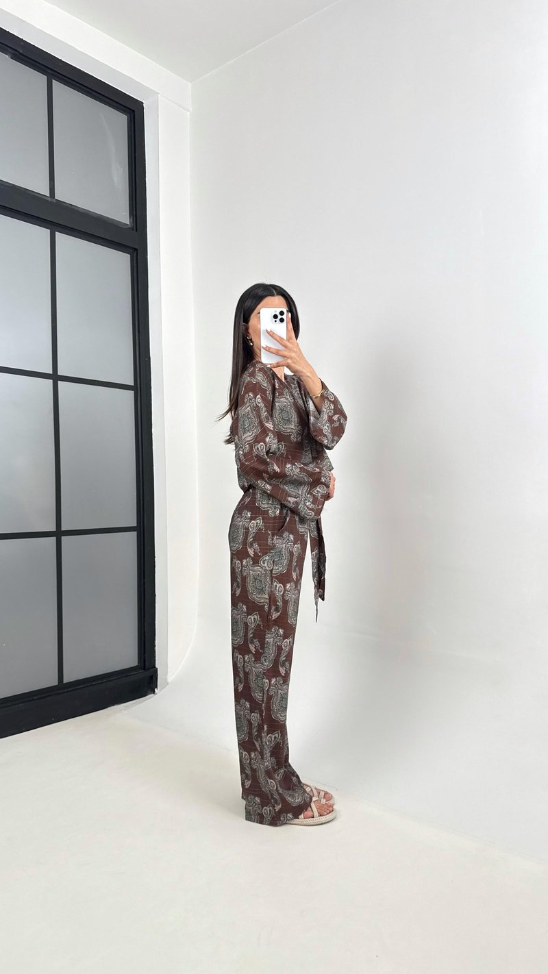Kahve V Yaka Önü Düğmeli Üst Beli Lastikli Pantolon Etnik Desen Takım Gaus00362