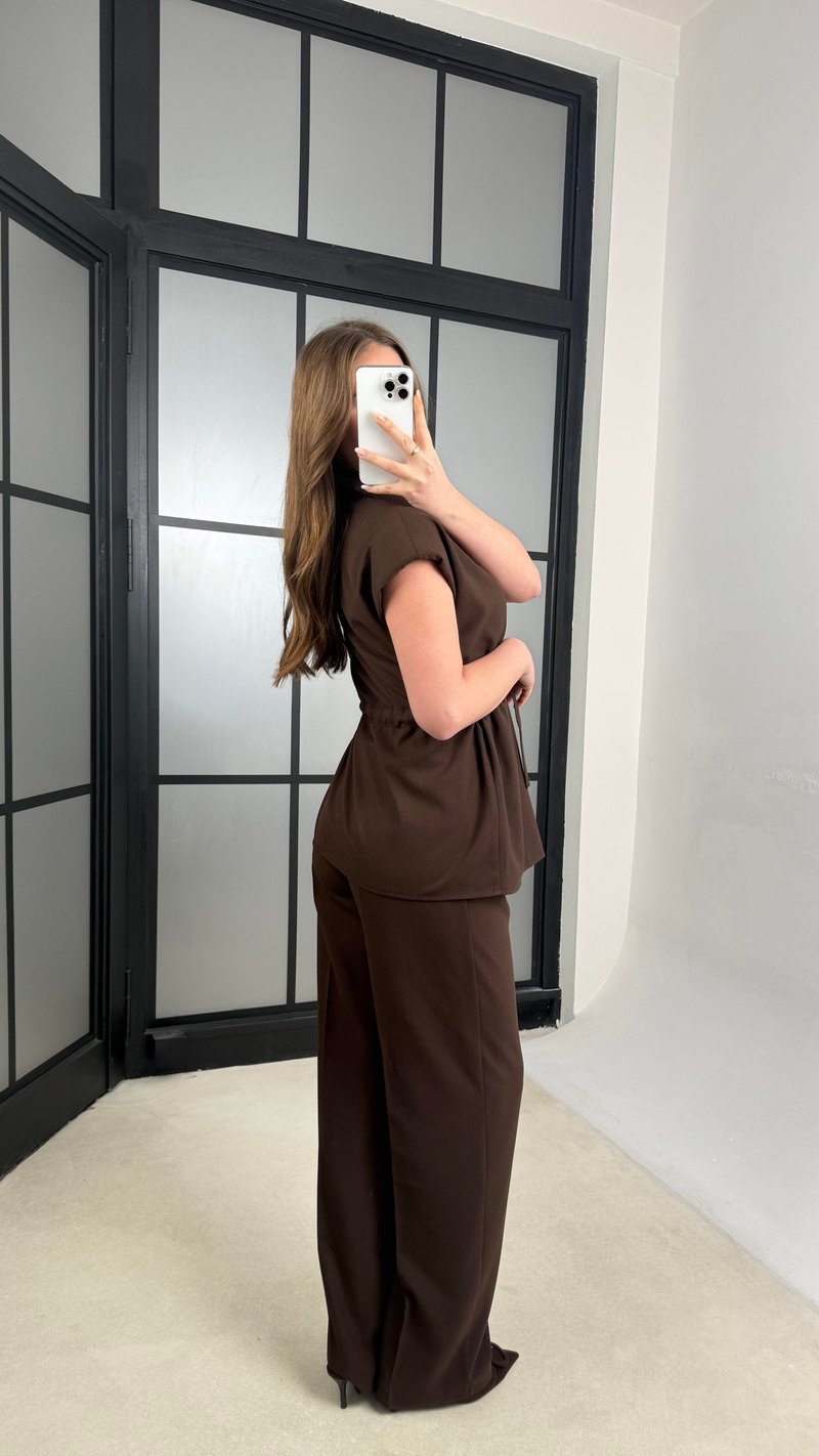 Kahve Vatkalı Beli Lastikli Kuşaklı Yelek Pantolon İkili Takım GAUS-00986
