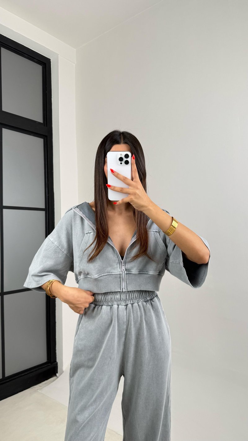 Gri Yıkama Desenli Kapüşonlu Crop Hırka Beli Lastikli Pantolon İkili Premium Takım GAUS-0063