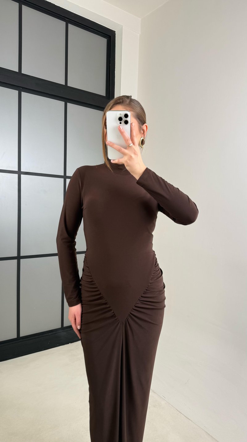 Acı Kahve Aksesuar Detaylı Tasarım Elbise GAUS-00922