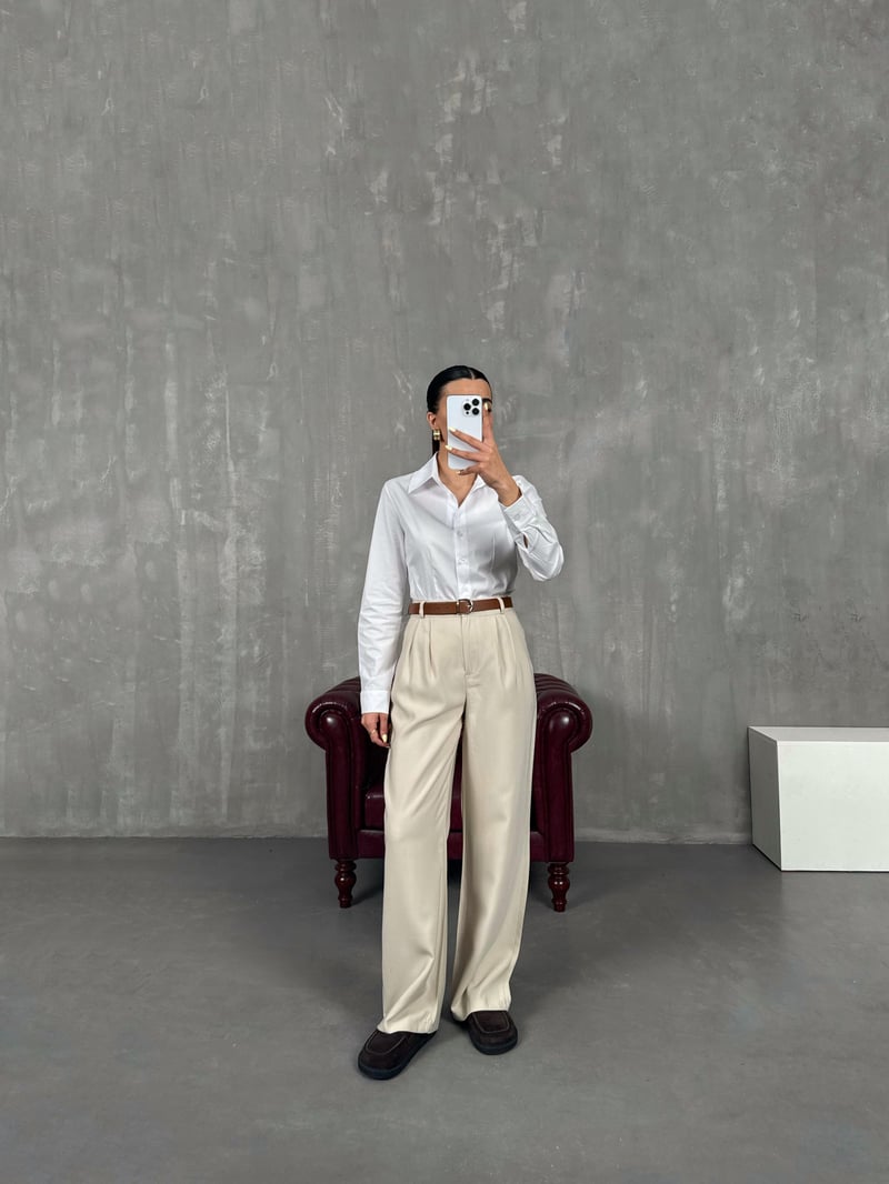 Imported Fabric Palazzo Pants with Gem Belt Gaus00090