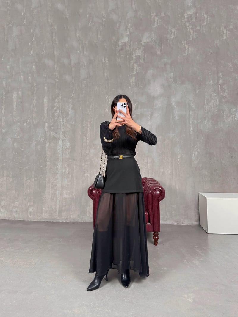 Oscar Black Designed Skirt with Chiffon Detail Underneath