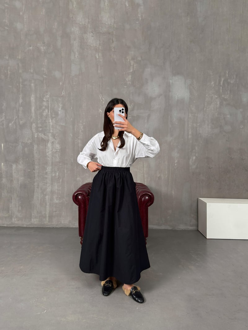 Greys Black Poplin Skirt