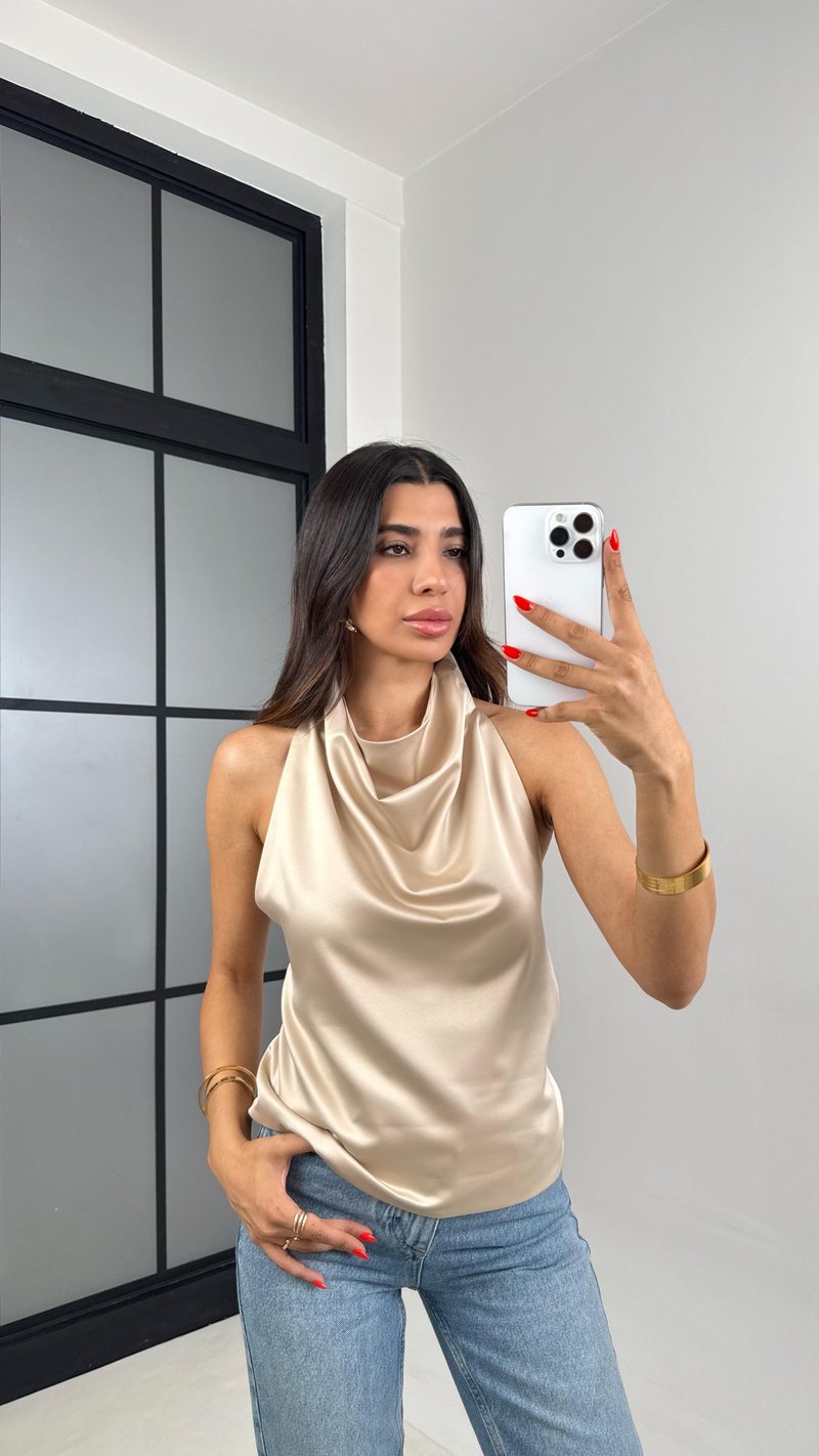 Taş Boyundan Bağlamalı Sırt Dekolteli Saten Bluz GAUS-008