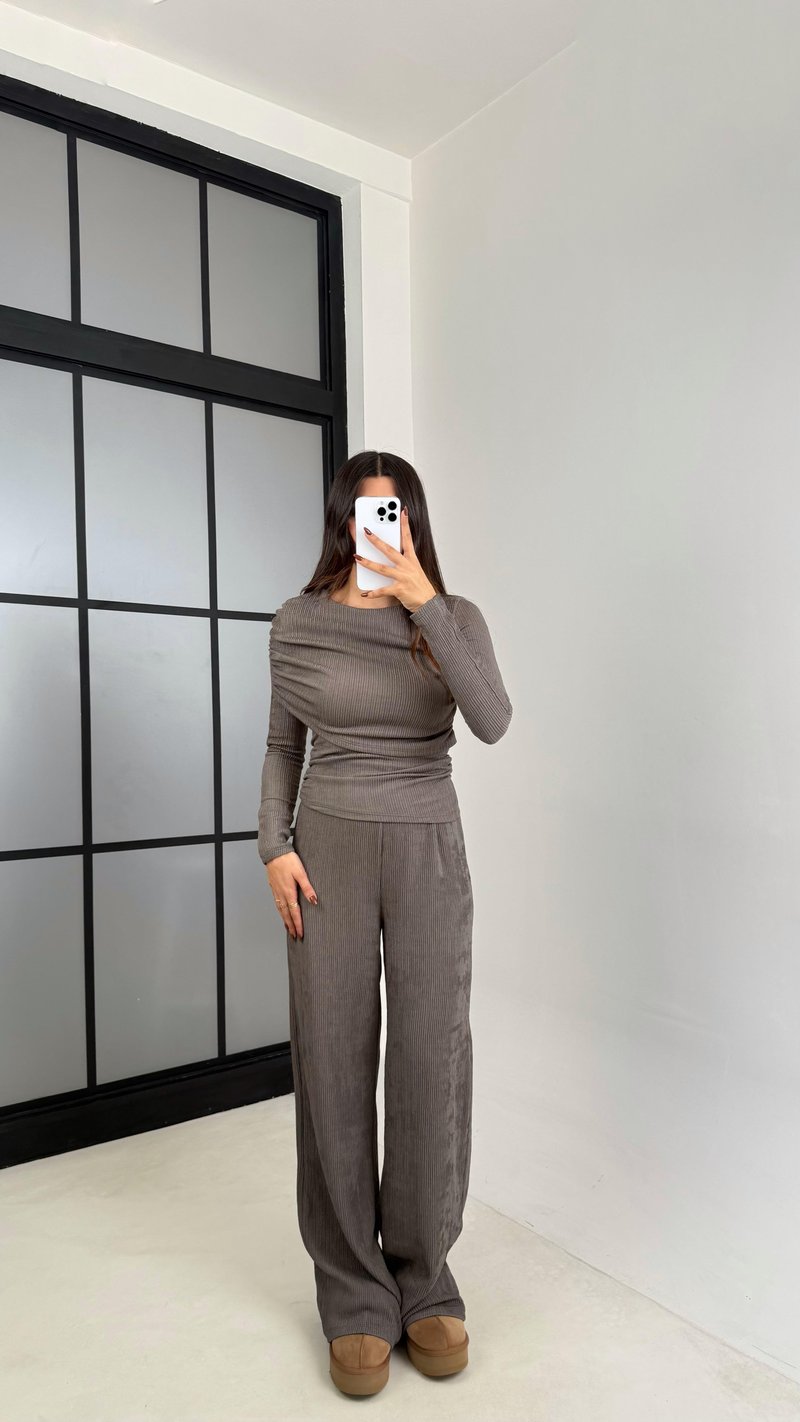Vizon Yaka Detaylı Bluz Beli Lastikli Pantolon Gofre Kumaş Takım GAUS-00229