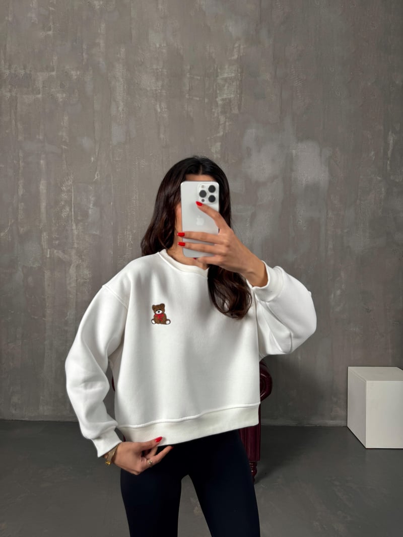 Tedy Beyaz Ayıcık İşlemeli Şardonlu Sweat 
