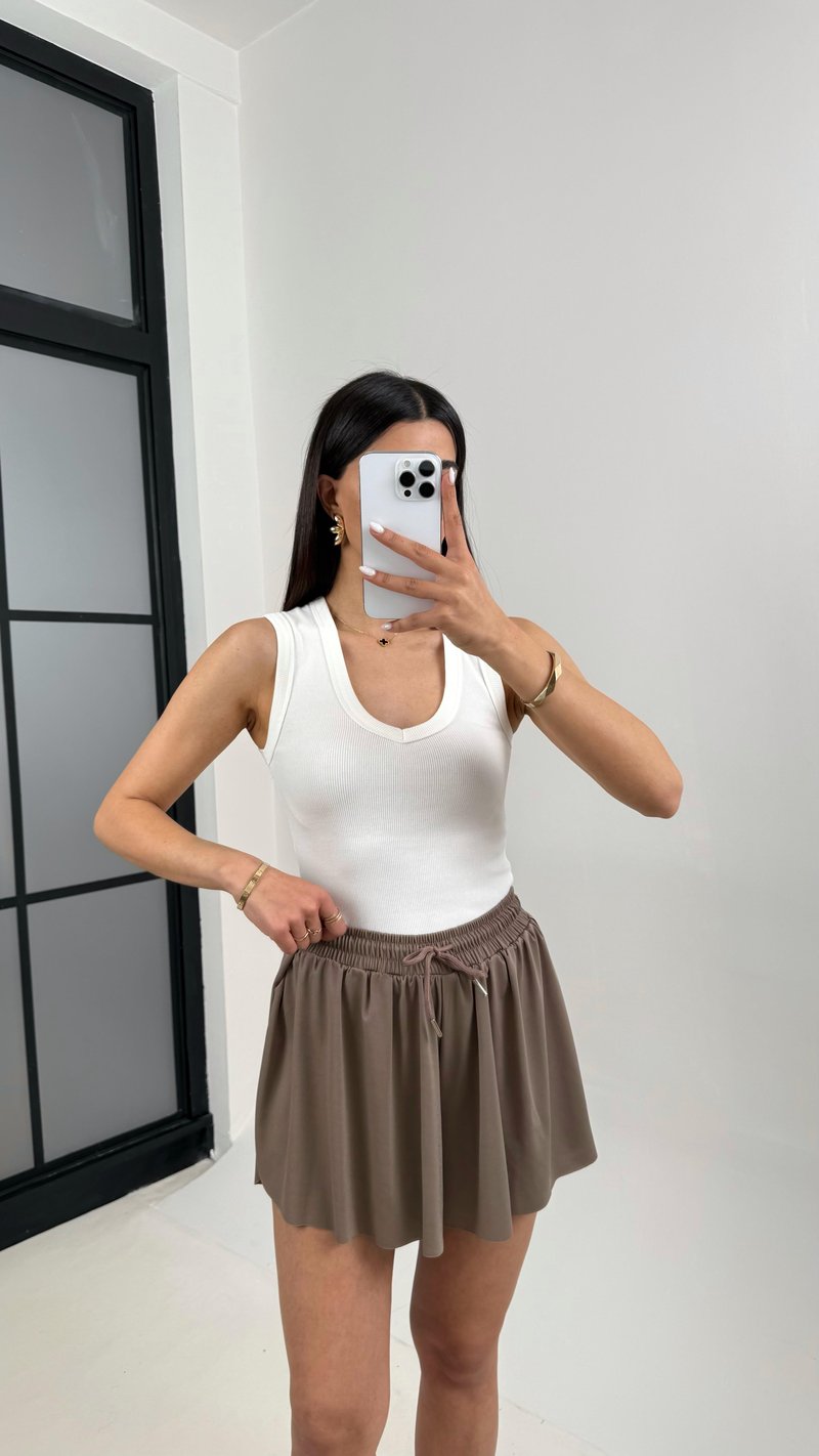 Vizon  Yan Yırtmaçlı Beli Lastikli Basic Şort Gaus00371
