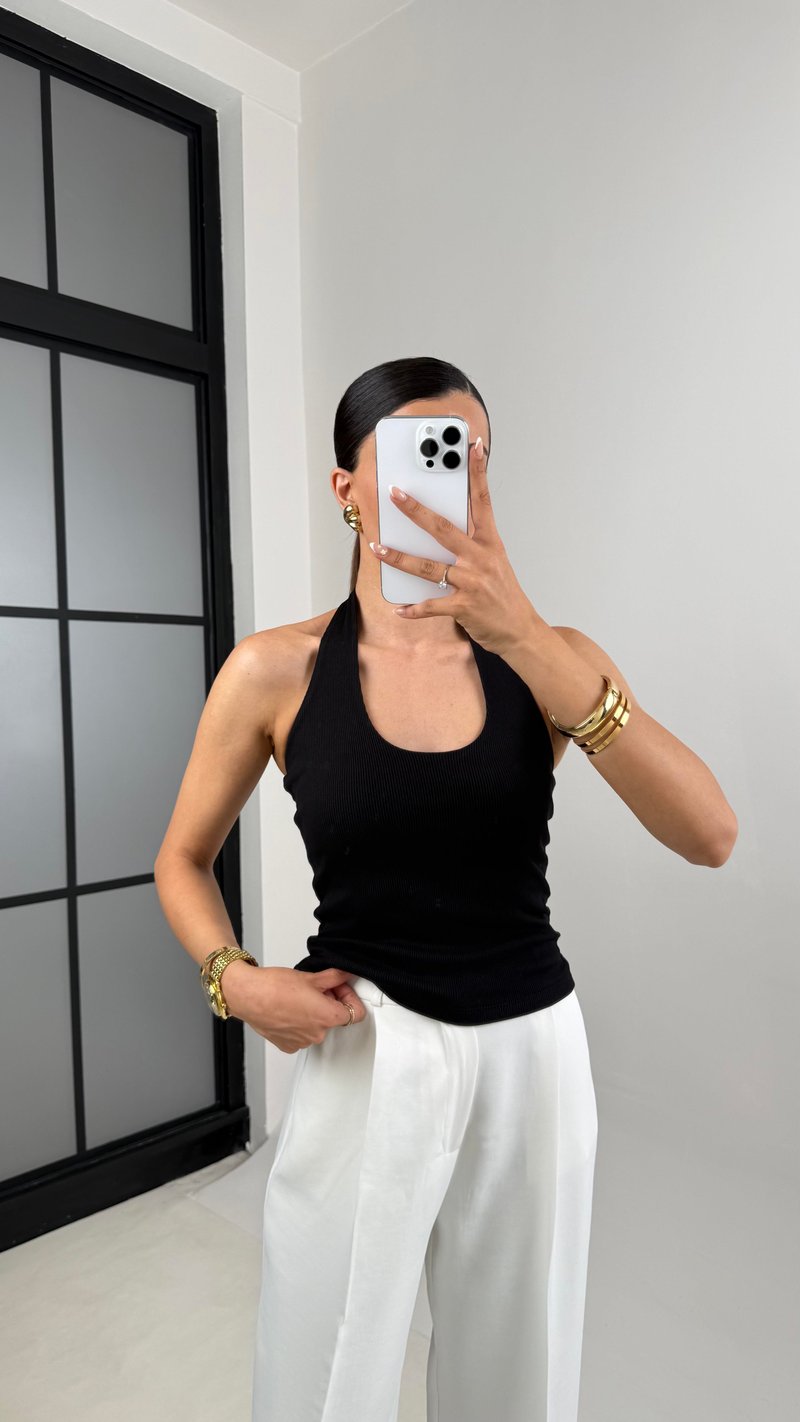 Siyah Boyundan Askılı Triko Crop Gaus00592