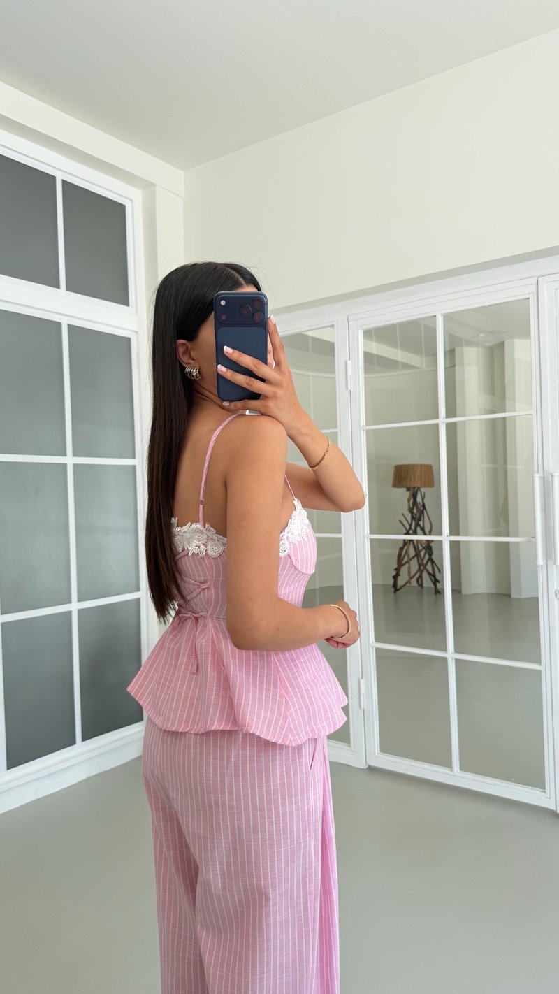 Pembe Ayarlanabilir Askılı Pedli Crop Beli Lastikli Pantolon Çizgili Takım GAUS-01654