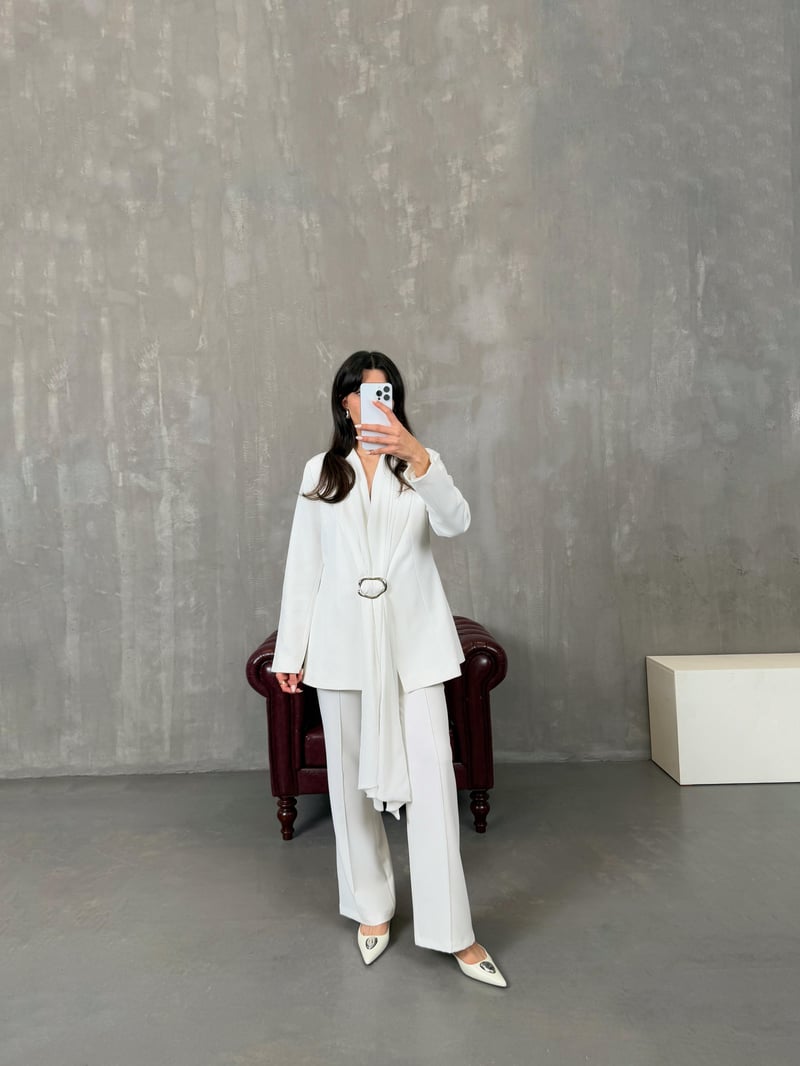 Jesica White Chiffon Shawl Detailed Lined Jacket Pants Premium Design Set