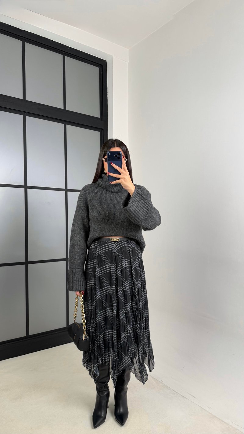 Siyah Ekose Desenli Astarlı Şifon Etek GAUS-00725